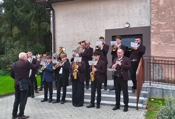 Batorska Orkiestra Dęta świętowała 35-lecie. Były medale, wspomnienia i muzyka